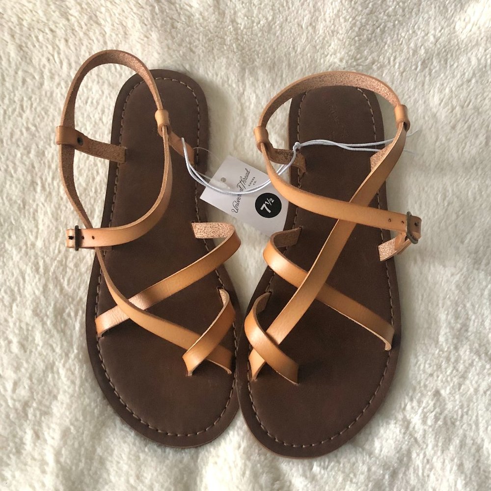 NWT Toe-Wrap Gladiator Thong Sandal (Tan, 7)